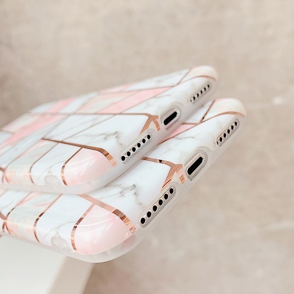 [❤️️Sales] NEW iPhone 11/Pro/Max/XR/8/Plus Electroplated case - Picture 3 of 4